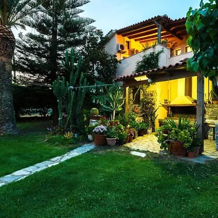 Effie Front With Pool Apartment Chania (Crete)
